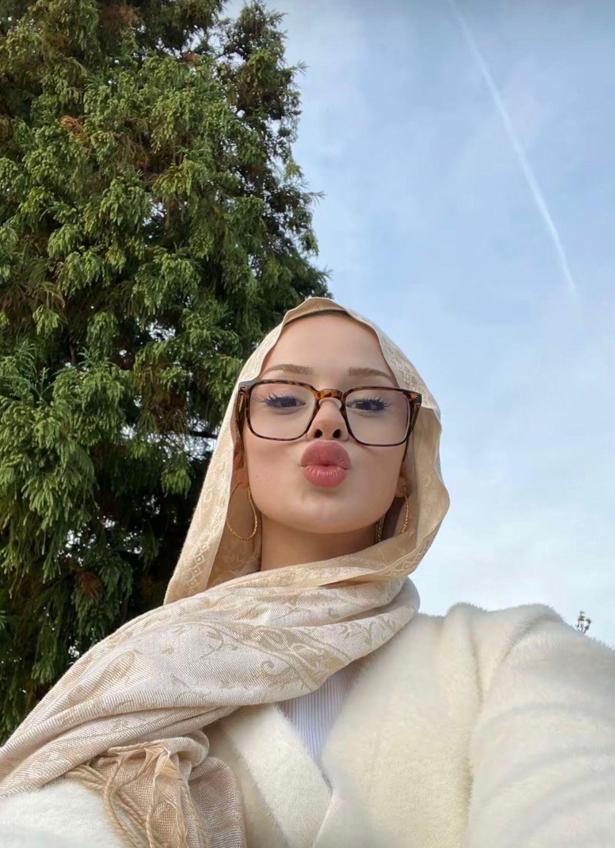 Özören Sonsuz Aşk Escort Ceylan